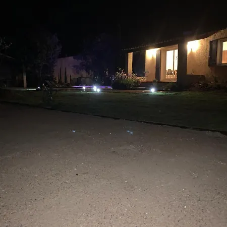 Chez Lydia - Face Vignoble, Ideal Famille, Billard * Domazan